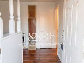 712 N Midwest Blvd in Midwest City, OK - Foto de edificio - Building Photo