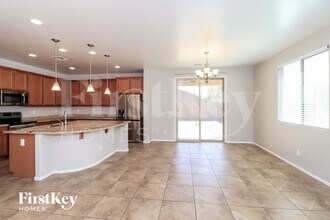 5027 W St Catherine Ave in Phoenix, AZ - Building Photo - Building Photo