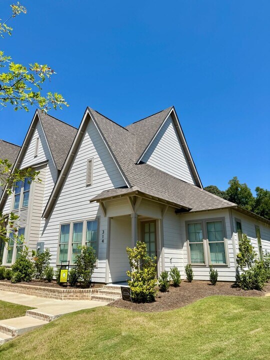 Northgate Townhome - Auburn in Auburn, AL - Building Photo