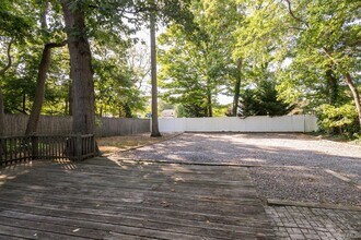2950 Johnson Pl in Wantagh, NY - Building Photo - Building Photo