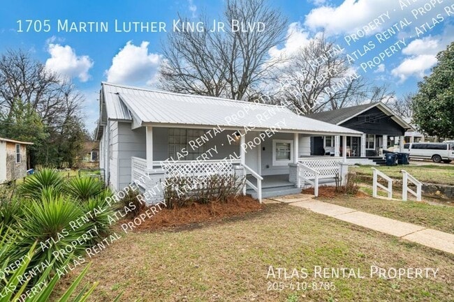1705 Martin Luther King Jr Blvd in Northport, AL - Building Photo - Building Photo