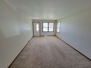 1507 Starview Dr in Cedar Falls, IA - Building Photo - Building Photo