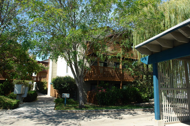 Sierra Sunrise Apartments