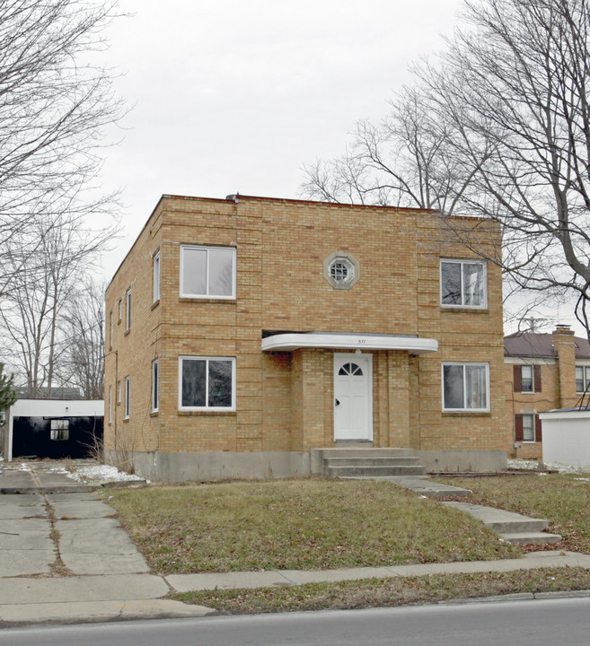 511 E Siebenthaler Ave in Dayton, OH - Building Photo