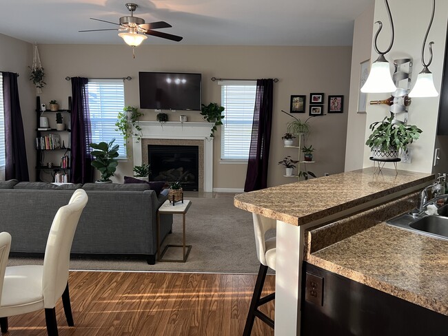 105 Shire Dr in Lake St. Louis, MO - Building Photo - Building Photo