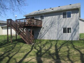 3030 Bandel Dr NW in Rochester, MN - Building Photo - Building Photo