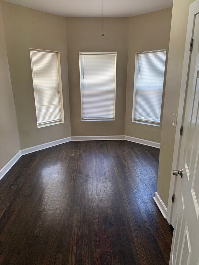 5522 S Loomis Blvd, Unit Loomis #1 in Chicago, IL - Building Photo - Building Photo