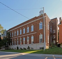73 Garfield Ave S in Hamilton, ON - Building Photo