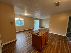 886 Wescott Square in St. Paul, MN - Building Photo - Building Photo