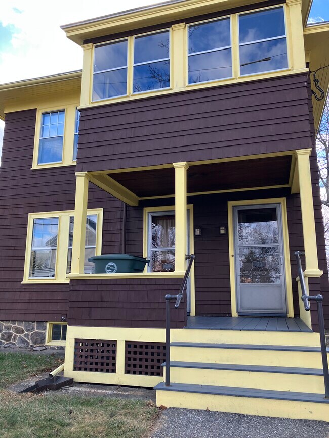 23 Maple Ave in North Andover, MA - Building Photo - Building Photo