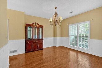 3525 Sir Johns Ct NW in Kennesaw, GA - Foto de edificio - Building Photo