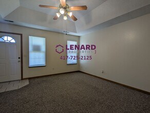642 Morgan St in Bolivar, MO - Building Photo - Building Photo