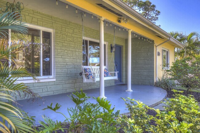 5850 24th Ave S in Gulfport, FL - Building Photo - Building Photo