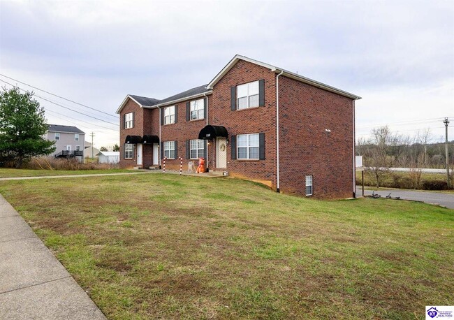 115 Bluebell Cir in Radcliff, KY - Building Photo - Building Photo