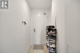 33-433 Helendale Ave in Toronto, ON - Building Photo - Building Photo