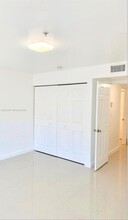 2841 NE 185th St in Aventura, FL - Building Photo - Building Photo