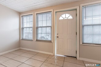 941 1st Ave in West Haven, CT - Building Photo - Building Photo