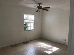629 58th St in West Palm Beach, FL - Building Photo - Building Photo