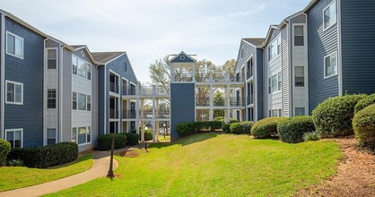 Arches On The Lake Student Living in Athens, GA - Building Photo - Building Photo