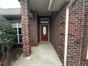 2321 SW 94th St in Oklahoma City, OK - Building Photo - Building Photo