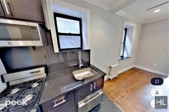 East 5th Street in New York, NY - Building Photo - Building Photo