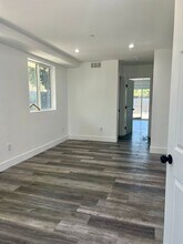 791 E 41st Pl in Los Angeles, CA - Building Photo - Building Photo