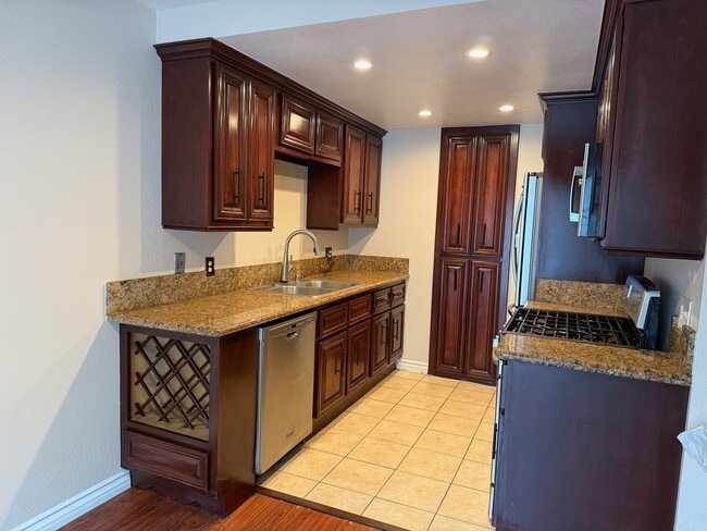 20279 Green Hill Ln in Yorba Linda, CA - Building Photo - Building Photo