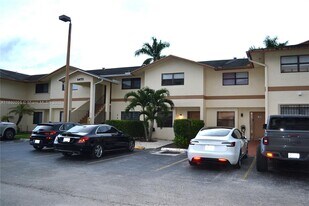 6475 SW 129th Pl in Miami, FL - Building Photo