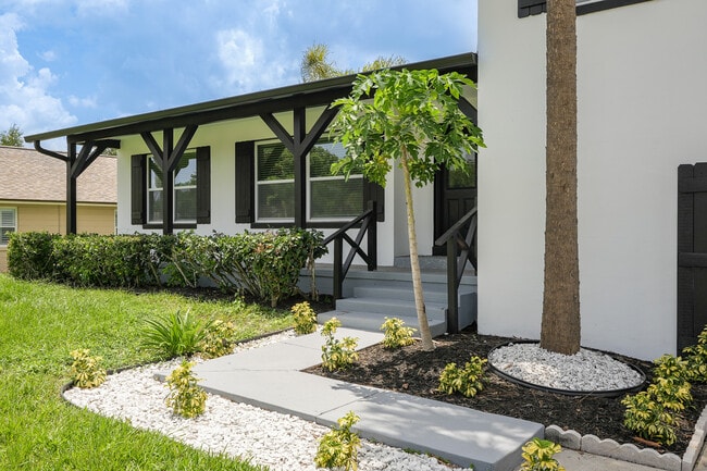 property at 718 Mendoza Dr