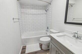 River Pointe Apartments in San Angelo, TX - Building Photo - Building Photo