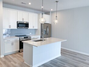 483 Crown Dr in Cartersville, GA - Building Photo - Building Photo