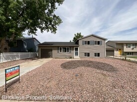 4058 N Colony Hills Cir