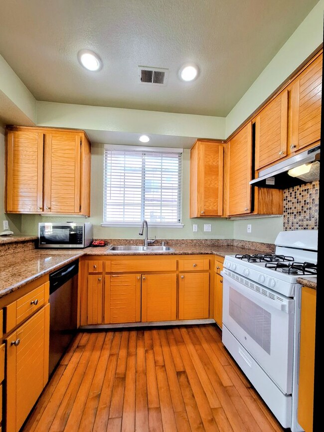 1499 Gingerwood Dr in Milpitas, CA - Building Photo - Building Photo