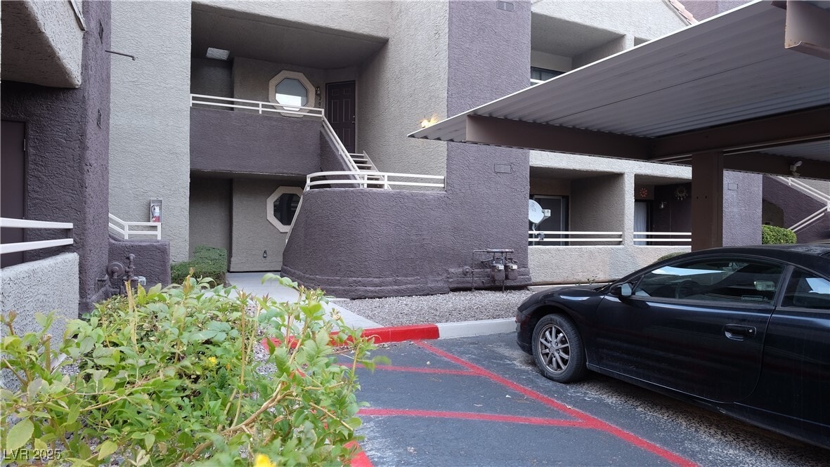 5016 S Rainbow Blvd in Las Vegas, NV - Building Photo