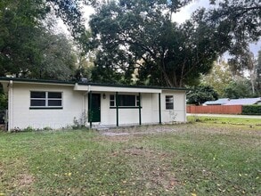 2205 NE 14th Ave in Ocala, FL - Building Photo - Building Photo