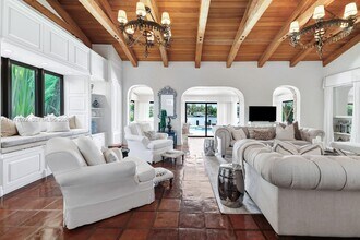 56 S Hibiscus Dr in Miami Beach, FL - Building Photo - Building Photo