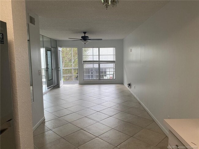 2118 SE Edler Dr in Stuart, FL - Building Photo - Building Photo