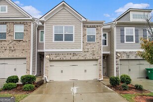 2249 Mulsanne Dr in Lithonia, GA - Building Photo