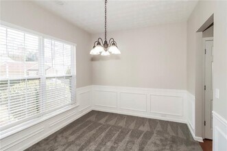 6208 Shenfield Ln in Union City, GA - Building Photo - Building Photo
