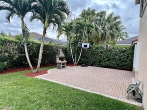 1113 Tupelo Way in Weston, FL - Building Photo - Building Photo