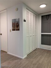 160 Turtle Lake Ct in Naples, FL - Foto de edificio - Building Photo