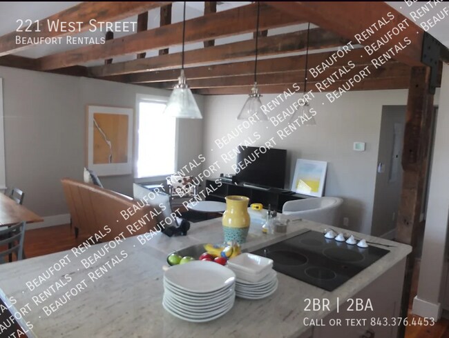 221 West St in Beaufort, SC - Building Photo - Building Photo