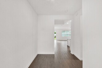 4989 Navali Dr in Wellington, FL - Building Photo - Building Photo