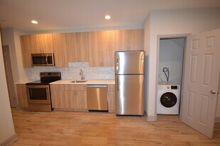 1948 E York St in Philadelphia, PA - Building Photo