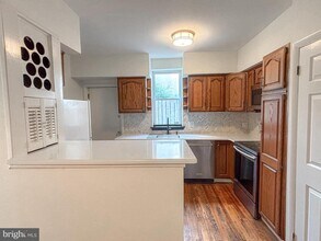 614 S 27TH St in Philadelphia, PA - Building Photo - Building Photo