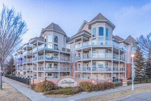 River Grande in Edmonton, AB - Building Photo
