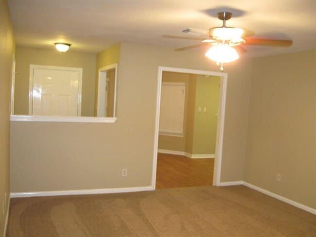 5912 Red River Dr photo'