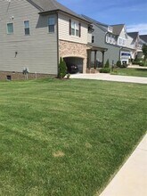 6901 Swanhaven Dr in Richmond, VA - Building Photo - Building Photo