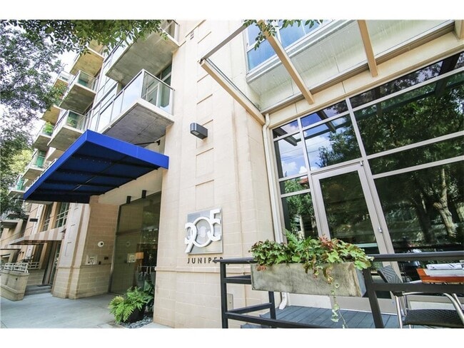 905 Juniper St NE, Unit #116 in Atlanta, GA - Building Photo - Building Photo