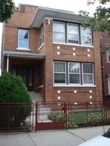 4838 N Avers Ave Apartments